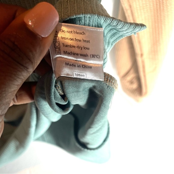 Ofeefan Pullover Peach & Teal Colorblock Knit Work Casual Top Size Large - Picture 6 of 11